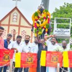 வீரபாண்டிய கட்டபொம்மன் சிலைக்கு நேதாஜி சுபாஷ் சேனை சார்பாக மாலை அணிவித்து மரியாதை