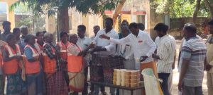 திருபுவனை தொகுதி வட்டார காங்கிரஸ் கமிட்டி சார்பாக இந்திரா காந்தி நினைவு நாளை முன்னிட்டு நலத்திட்ட உதவிகள்