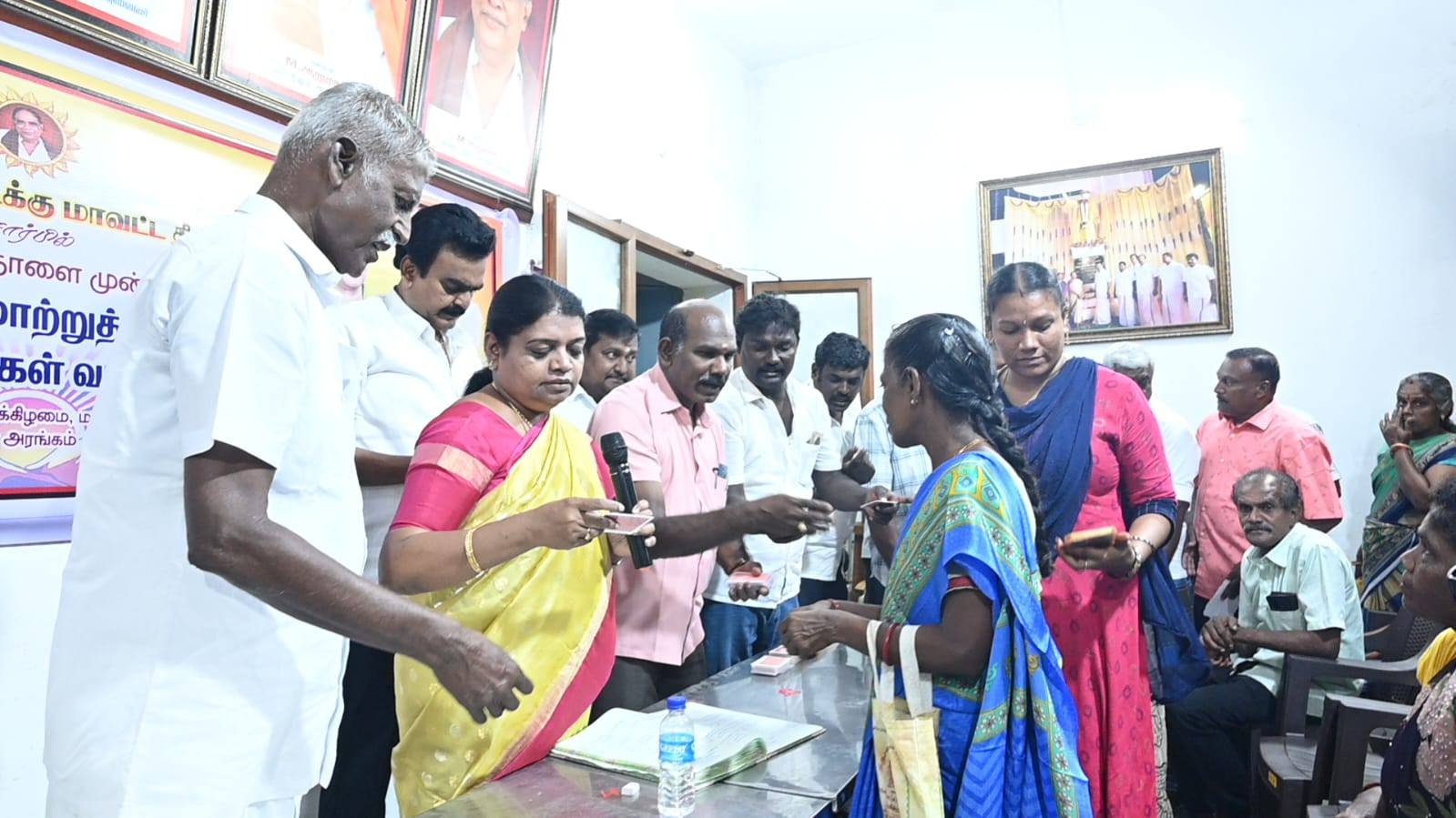 தூத்துக்குடி சட்டமன்ற தொகுதியில்  முதலமைச்சர் மருத்துவ காப்பீட்டு திட்ட முகாம்