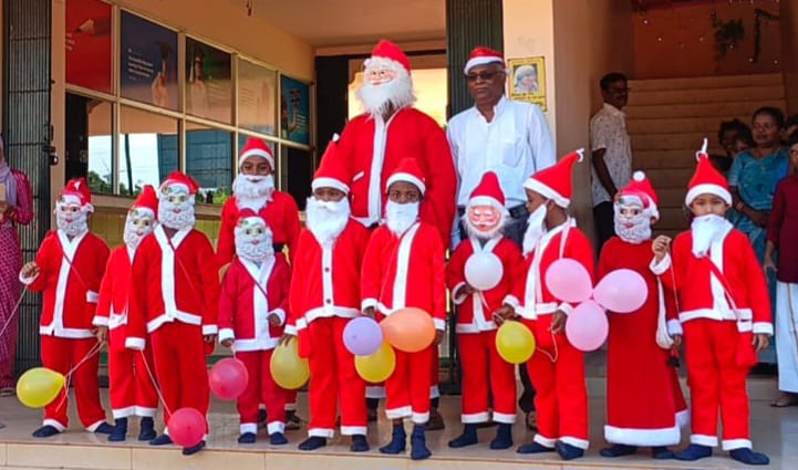 தென்காசி யு எஸ் பி மெட்ரிக் மேல்நிலைப்பள்ளியில் கிறிஸ்மஸ் தின விழா கொண்டாட்டம்
