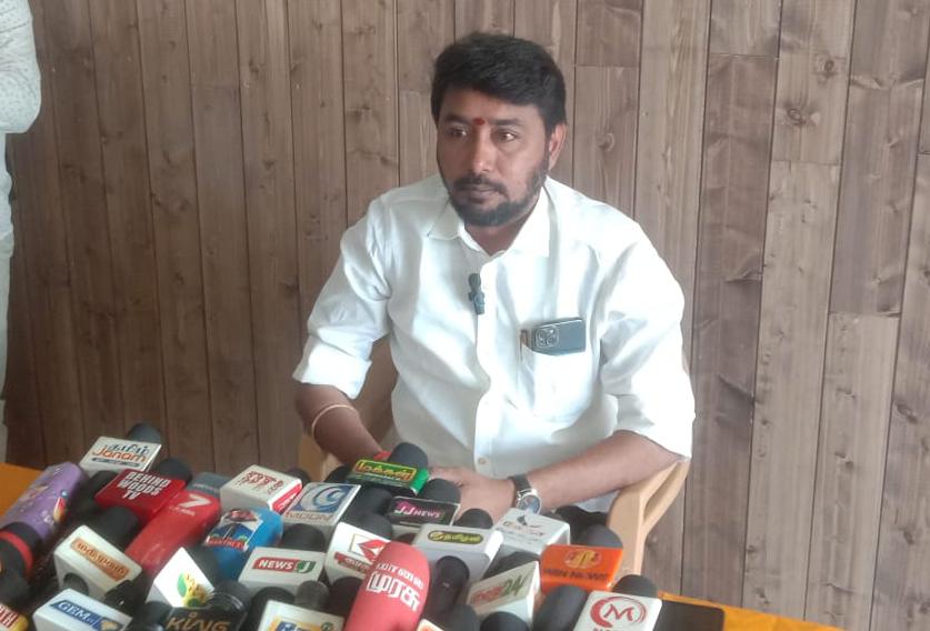 பத்திரிக்கையாளர் பாதுகாப்பு தனி சட்டத்தை தமிழக முதல்வர் உடனடியாக சட்டப்பேரவையில் நிறைவேற்ற வேண்டும்