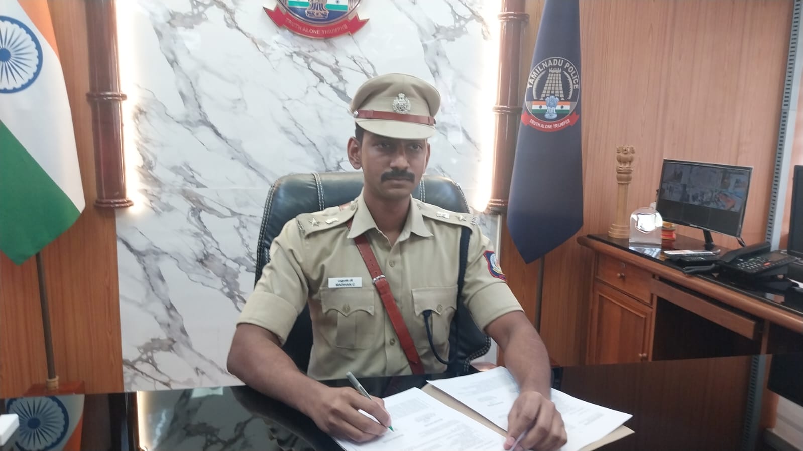 தூத்துக்குடி மாவட்ட காவல் கண்காணிப்பாளராக சி.மதன் பொறுப்பேற்பு