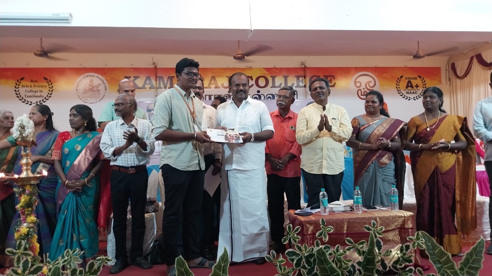 தூத்துக்குடி காமராஜ் கல்லூரியில்  இலக்கிய விழா