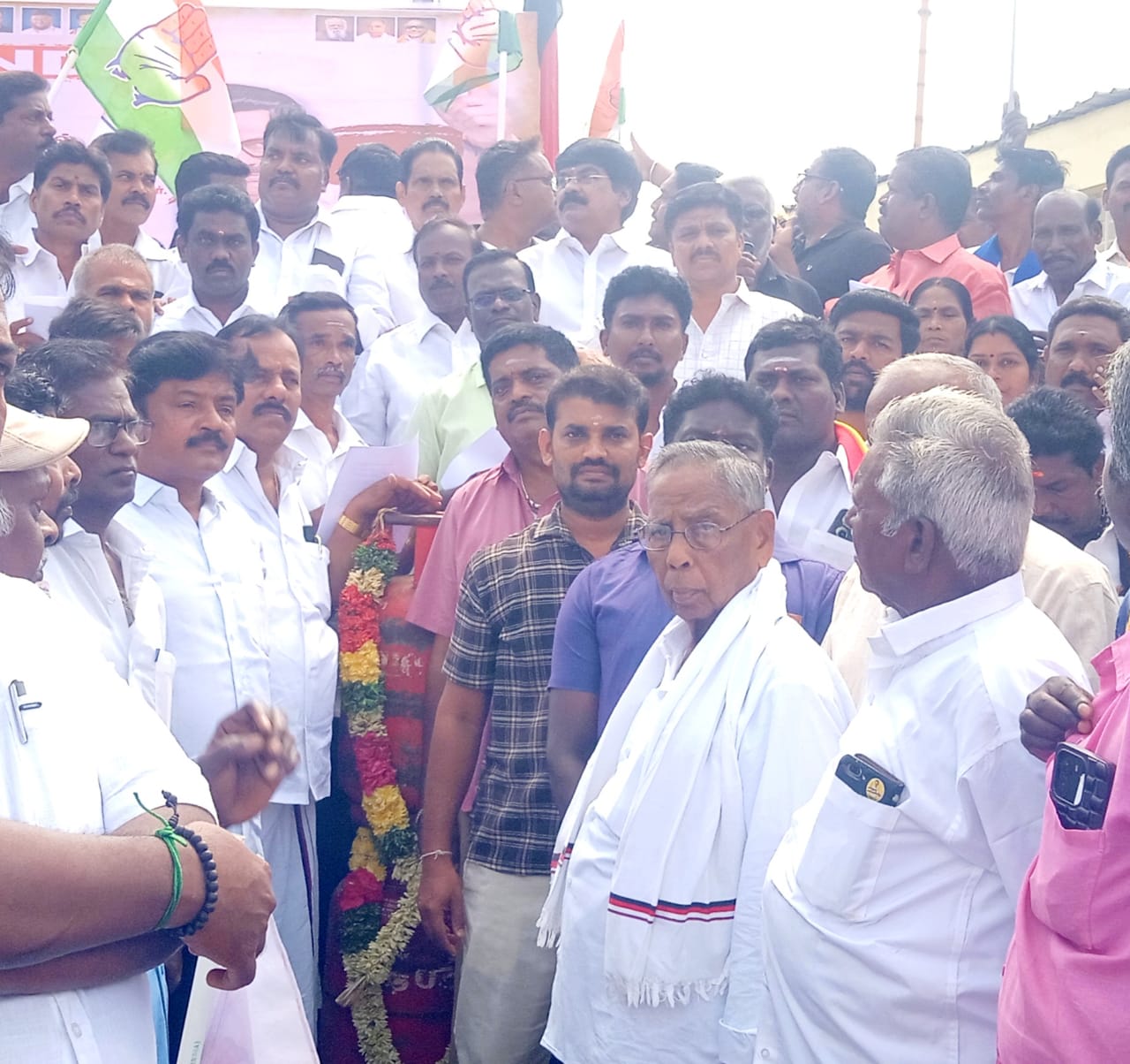 துறையூரில் மத்திய அரசை கண்டித்து ஆர்ப்பாட்டம்