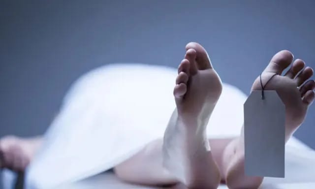 திருச்சி சாலை விபத்தில் உடல் நசுங்கி இளைஞர் பலி.