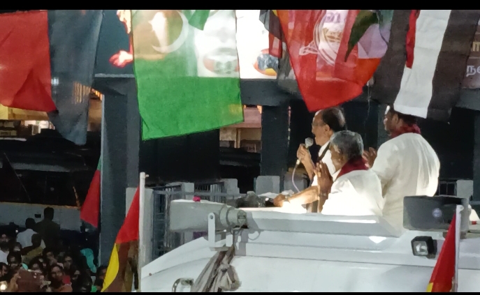 வாக்காள பெருமக்களே-தீவிர வாக்கு சேகரிப்பில் ஈடுபட்ட வைகோ