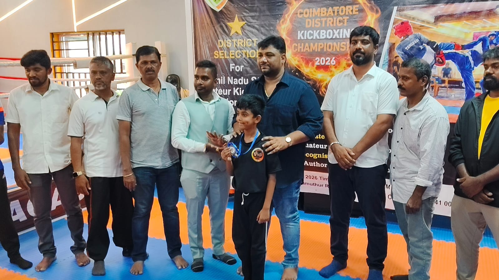 கோவையில் நடைபெற்ற மாவட்ட அளவிலான கிக் பாக்சிங் சாம்பியன்ஷிப் போட்டி