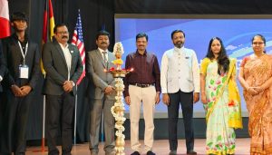 தி இந்தியன் பப்ளிக் சார்பாக நடைபெற்ற சைமன் எனும் தென்னிந்திய மாதிரி ஐக்கிய நாடுகள் மாநாடு