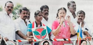 பாப்பிரெட்டிப்பட்டி அதிமுக வேட்பாளர் மரகதம் வெற்றி வேல் ஆதரித்து கௌதமி தீவிரப் பிரச்சாரம்