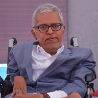 உடல்ல நெருக்கடியை வென்று ஜனநாயகத்தை நிலைநிறுத்திய மாநில தேர்தல் தூதுவர் சங்கர ராமன்