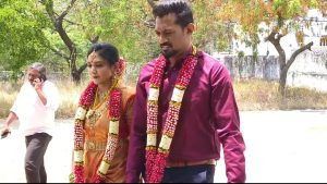 கோவில்பட்டியில் மணக் கோலத்தில் வந்து தனது ஜனநாயக கடமை ஆற்றிய மணப்பெண்