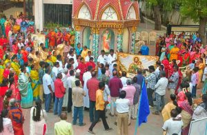 மதுரை புனித வளனார் ஆலய திருவிழா கொடியேற்றத்துடன் துவங்கியது.