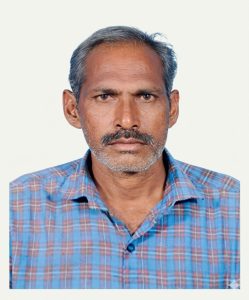 கொக்கம்பாளையம் கிராமத்தில் விவசாயி ஒருவர் மர்மமான முறையில் உயிரிழந்த சம்பவம் அப்பகுதியில் சோகத்தை ஏற்படுத்தியுள்ளது