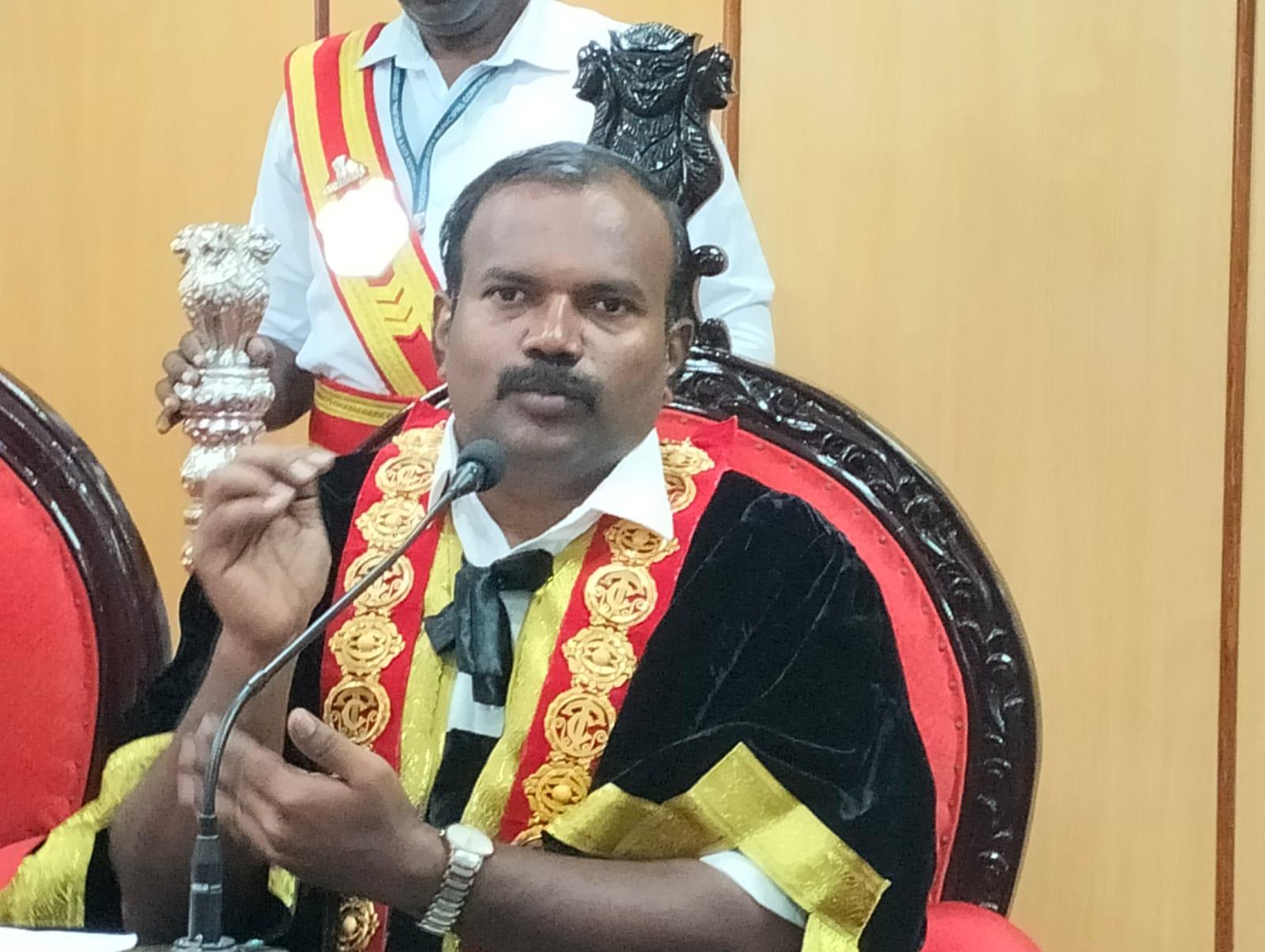மீண்டும் மக்கள் பணி மேயர் ஜெகன்