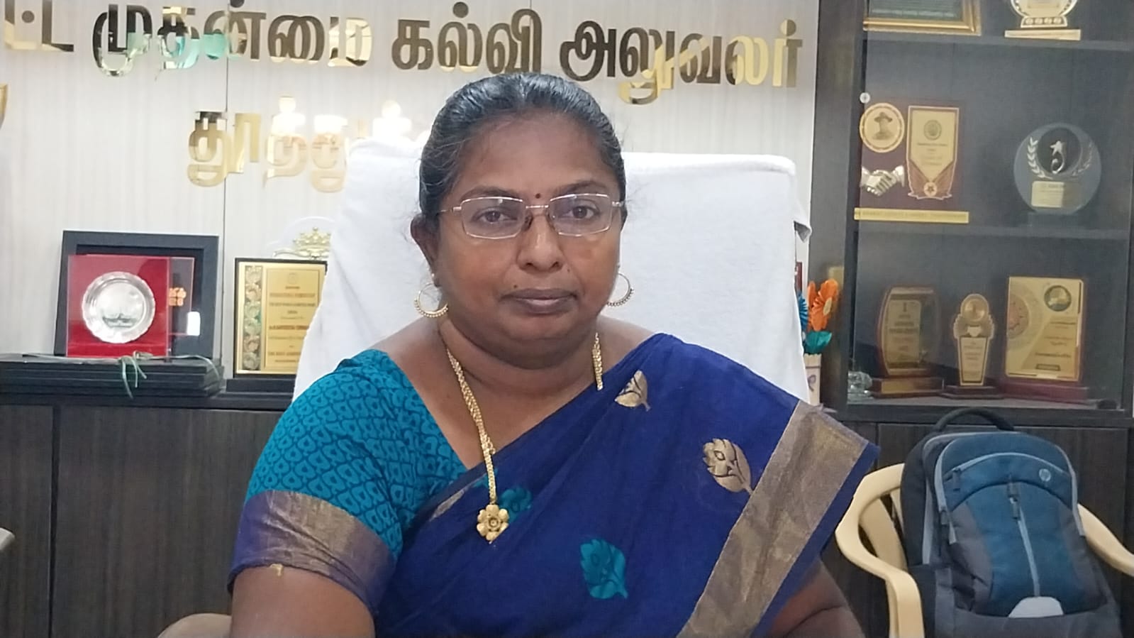 தூத்துக்குடி மாவட்டத்தில் பன்னிரெண்டாம் வகுப்பு பொதுத்தேர்வில் மாநில அளவில் 6-ஆவது இடம் பிடித்து சாதனை