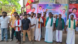தமிழக முதலமைச்சராக விஜய்  கோட்டூரில் டெல்டா விவசாய மன்றம் சார்பில் பொதுமக்களுக்கு இனிப்புகள் வழங்கி கொண்டாட்டம்