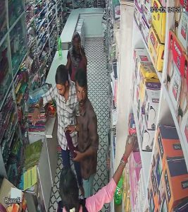 வடலூரில் ஜவுளிக்கடை உரிமையாளரிடம் வட மாநிலத்தவர்கள் போலி நகை கொடுத்து ரூ. 10 லட்சம் மோசடி