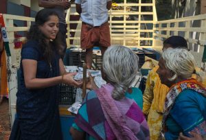 பட்டினி தினத்தை முன்னிட்டு பழங்குடிகள் வாழும் மலைவாழ் கிராம பகுதிகளில் அசைவ விருந்து அன்ன தானம்