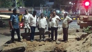 மேயர் ஜெகன் இரவில் திடீர் ஆய்வு. பொதுமக்கள் கோரிக்கையை ஏற்றுவிரைவில் நிரந்தர தீர்வு.
