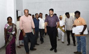 ஆண்டிபட்டி ஊராட்சி ஒன்றிய அலுவலக கட்டடம் கட்டுமான பணிகள் மாவட்ட கலெக்டர் ஆய்வு