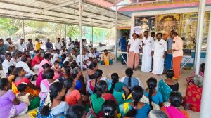 திருமருகல் அருகே ஓஎன்ஜிசி நில எடுப்பில் பாதிக்கப்பட்ட விவசாய தொழிலாளர்களுககு இழப்பீடு வழங்க வேண்டும்கிராம கூட்டத்தில் தீர்மானம்