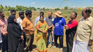 பல்லாவரத்தை அடுத்த பொழிச்சலூரில் ஏரி புனரமைப்பு பணி  சட்டமன்ற உறுப்பினர் காமாட்சி நேரில் ஆய்வு மேற்கொண்டார்