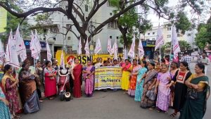 கோவையில் அனைத்திந்திய ஜனநாயக மாதர் சங்கம் கண்டன ஆர்ப்பாட்டம்