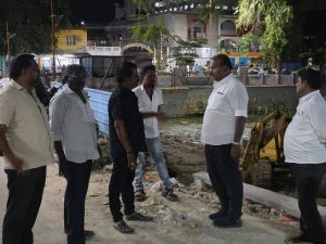 தூத்துக்குடி தெப்பக்குளம் பகுதியில் நடைபெறும் சீரமைப்பு பணி- மேயர் ஜெகன் பொியசாமி ஆய்வு