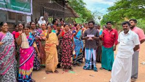 கூத்தாநல்லூர் அருகே டாஸ்மாக் கடையை அகற்ற கோரி கிராம பொதுமக்கள் போராட்டம்