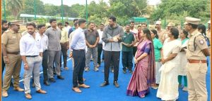 திருவண்ணாமலை மாவட்டத்தில் ஹாக்கி விளையாட்டு திடல் பொதுப்பணித்துறை அமைச்சர் பார்வையிட்டு ஆய்வு