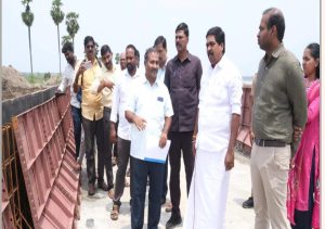 கடலூர் மாவட்டத்தில்  நகர்ப்புற வளர்ச்சித்துறை அமைச்சர்  துறைமுகம் விரிவாக்க பணிகளை பார்வையிட்டு ஆய்வு
