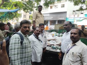 ஆரப்பாளையம் கிராஸ் ரோட்டில் கெட்டுப்போன இறைச்சிகள் சுமார் 1200 கிலோ  பறிமுதல்