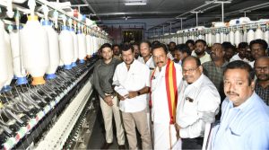 ஆண்டிபட்டி அருகே அண்ணா கூட்டுறவு நூற்பாலை மில் ஆய்வு மேற்கொண்ட அமைச்சர்