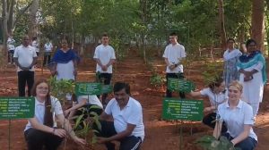 சச்சிதானந்த பன்னாட்டு பள்ளியில் ஜெர்மனி நாட்டு மாணவர்கள் கலந்து கொண்ட மரம் நடும் விழா