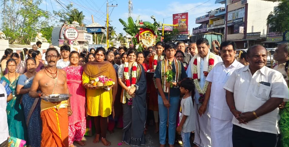 வடமதுரை அருள்மிகு விருந்தீஸ்வரர் திருக்கோயில்சனி மஹாபிரதோஷம்- கவுண்டம்பாளையம் MLA பங்கேற்பு