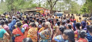இடையார் கிராமத்தில் டாஸ்மாக் கடையை அகற்றக்கோரி பெண்கள் முற்றுகை போராட்டம்