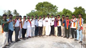 நாகலூரில் 20-க்கும் மேற்பட்டோர் தமிழக வெற்றி கழகத்தில் இணைந்தனர்