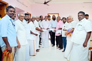 தேசிய விருது பெற்ற 6 கைவினைக் கலைஞர்களுக்கு ரூ.1 லட்சம் ஊக்கத்தொகை: முதலமைச்சர் ரங்கசாமி வழங்கினார்