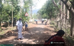 போடிநாயக்கனூர் அருகே துப்புரவு பணி-  ஆய்வு