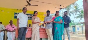 பேராவூரணி அரசு ஆண்கள் மேல்நிலைப் பள்ளியில் சிறந்த மாணவர்களுக்கு பரிசளிப்பு விழா