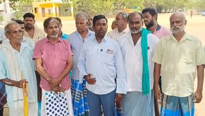 நிலத்தை திருப்பிக் கொடுக்க வேண்டும்; இல்லையெனில் உரிய இழப்பீடு வழங்க வேண்டும் – விவசாயிகள் வலியுறுத்தல்