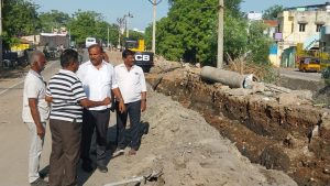 வழக்கம்போல் குடிநீர் வினியோகம் நேரில் ஆய்வு செய்த பின்பு மேயர் ஜெகன் பொியசாமி தகவல்.