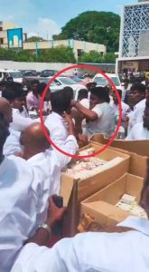 திருவாரூரில் தமிழக வெற்றிக் கழகத்திற்குள் ஏற்பட்ட உட்கட்சி கோஷ்டி மோதல்