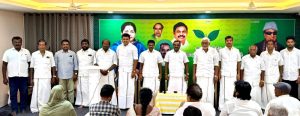 கரூர் மாவட்ட அதிமுக அறிமுக,ஆலோசனை கூட்டம்