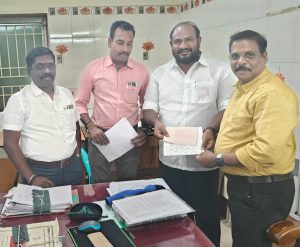 கம்பம் நகராட்சி ஆணையாளரிடம் நகரமன்ற கவுன்சிலர் மனு