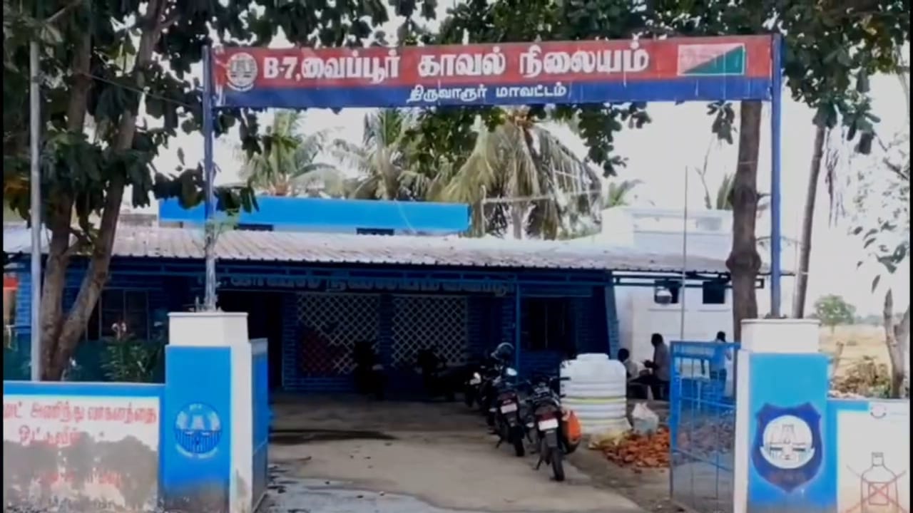 திருவாரூர் மாவட்டத்தில் சட்ட விரோதமாக நடைபெற்று வரும் மண் திருட்டு -கையும் களவுமாக பிடித்த அதிகாரிகள்