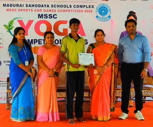 தேனி மாவட்ட அளவிலான சிபிஎஸ்இ பள்ளி மாணவ மாணவிகளுக்கான யோகா போட்டி