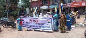 வடலூர் பஸ் நிலையத்தில் குடிநீர் தொட்டி அமைக்க கோரி கவன ஈர்ப்பு ஆர்ப்பாட்டம்