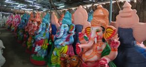 குண்டடம் அருகே விநாயகர் சிலைகள் தயாரிப்பு பணி மும்முரம்