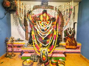 கோதண்டராஜபுரம் பெரியநாயகி அம்மன் கோவிலில் ஆடி பூரத்தை முன்னிட்டு அம்மனுக்கு 5008 வளையல் கொண்டு சிறப்பு அலங்காரம்